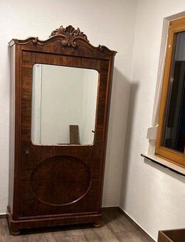 Antike Schrank Kleiderschrank Holzschrank mit Spiegel alt - Owingen