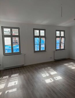 Sanierte 2-Zimmer-Maisonette-Wohnung im Herzen von Schwabach - Schwabach