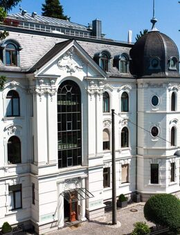 Volltreffer! Barrierefreie, repräsentative Etagenwohnung in der Villa Fortuna - Wiesbaden