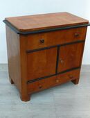 Biedermeier Waschtisch Kommode mit Esche Furnier, um 1850 in 53489