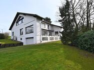 Ruhrtal-Traumblick in Isenbügel! Freistehende Landhausvilla mit tollem Grundstück & Wärmepumpe - Heiligenhaus