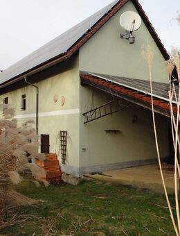 Einfamilienhaus im Rohbau im ruhigen Dorf mit neuem Dach und Photovoltaikanlage - Vierkirchen (Sachsen)