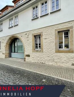 #Stilvolle Dachgeschosswohnung#modern#exklusiv#lichtdurchflutet#Altbau#Einbauküche#Stellplatz#Altstadt - Erfurt