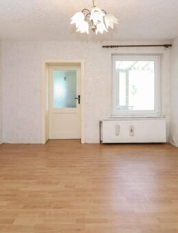 Viel Platz für Ideen: Einfamilienhaus mit Ackerland in Alleinlage - Bismark (Altmark)