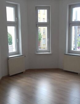 Neue Mieter für eine schöne 2 Raum-Wohnung mit Erker gesucht - Stralsund