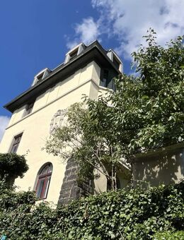 Dresden-Loschwitz: Mehrfamilienhaus mit Stil - Dresden
