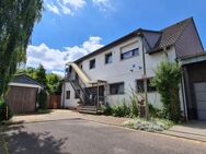 Zweifamilienhaus mit viel Platz und einem Märchengarten - Bergheim (Nordrhein-Westfalen)