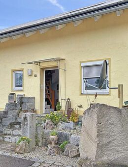 4-Zimmer-Wohnung mit ca. 107 m² im 2-Familien-Haus in Simbach b.Landau für Eigennutzung - Simbach