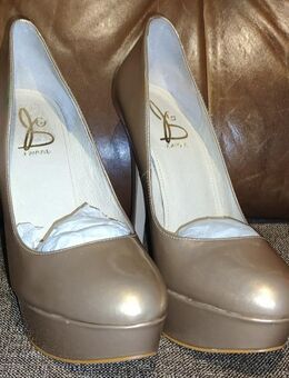 Plateau-Lack-Heels - Bremen