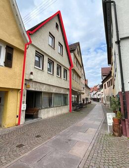 Lagevorteil für Familien: Einfamilienhaus direkt an der Grundschule - Calw