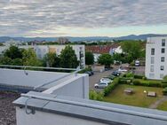 Exklusive 3-Zimmer-Penthousewohnung mit 36?m² Dachterrasse und zwei Stellplätzen - Rastatt