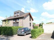 Topmodernisierte, gepflegte Doppelhaushälfte mit Garage, Stellplatz, Südterrasse und Garten - Lastrup