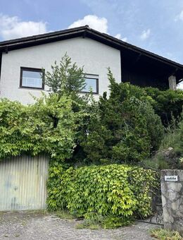 Charmantes Einfamilienhaus mit Kamin, Balkon und großzügigem Garten - Nidderau