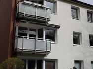 3,5-Zimmer-Wohnung mit Balkon, Komplettküche und großem Keller nähe Stadtpark Norderstedt - Norderstedt