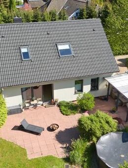 Solides Einfamilienhaus mit viel Privatsphäre in ruhiger Lage von Metzendorf! - Seevetal