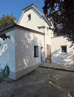 "Top-Investment: Renovierungsbedürftiges 5-Familienhaus in Mühlacker mit 7,6?% Rendite" - Mühlacker