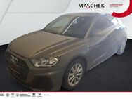 Audi A1, Sportback S line 30 TFSI Black VC, Jahr 2019 - Wackersdorf