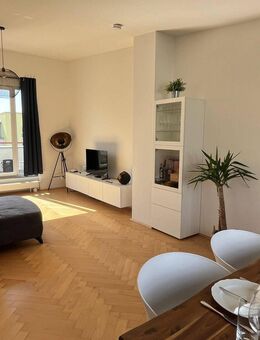 Moderne 3-Zimmer-Wohnung mit Loftcharakter und Dachterrasse - München