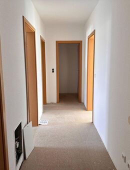 Tolle Stadtwohnung mit Balkon und Aufzug - Renovierung erfolgt - Chemnitz