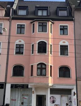 Vollvermietetes Wohn- und Geschäftshaus in Düsseldorf mit Mietsteigerungspotenzial - Düsseldorf