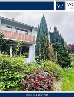 **Großes Reihenendhaus mit schönem Garten und zwei Garagen in Vorwerk** - Celle