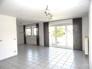 Große und helle Etagenwohnung mit Sonnenbalkon und 2 Tiefgaragen-Stellplätzen - Iggingen