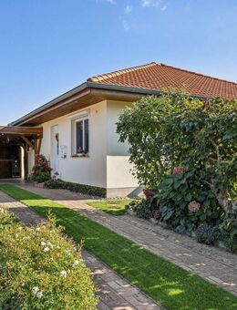 Heimeliger Bungalow mit Terrasse - sehr gepflegt mit kleinem Garten in Roggentin Ortsteil Kösterbeck - Roggentin (Landkreis Rostock)