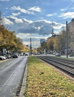 Bezugsfrei ab Februar - Altbaucharme mitten in P-Berg - Berlin