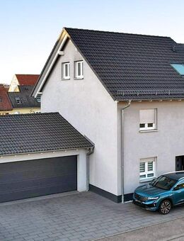 Modernes Traumhaus in Baden-Baden Haueneberstein mit Garten, Terrasse und energieeffizientem Komfort - Baden-Baden