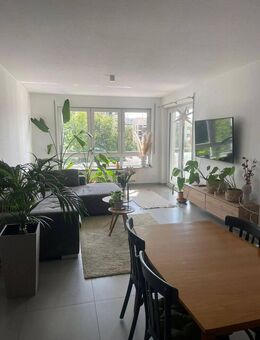 Neuwertige 2,5-Zimmer Wohnung mit tollem Südbalkon + TG - Heilbronn