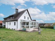 Voll unterkellertes Zweifamilienhaus mit Garten, 2 Balkonen und Wintergarten - Lauf (Pegnitz)