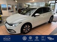 VW Golf, 1.5 TSI VIII Move, Jahr 2023 - Gladenbach