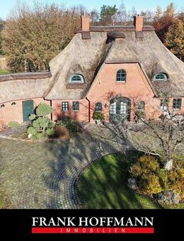 Stilvolles Reetdachhaus auf großzügigem Grundstück in Aukrug - Aukrug