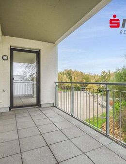 Penthouseflair inklusive! Große, barrierearme 3-Zimmerwohnung mit 2 Bädern und PKW-Stellplatz - Würselen