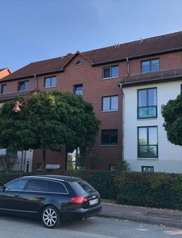Sonnige 4-Raumwohnung mit großer Terrasse/ Loggia - Neustrelitz