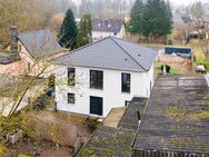 Moderne Stadtvilla in Petershagen - Fußbodenheizung, Einbauküche, Rollladen, Luft-Wärmepumpe u.v.m. - Petershagen (Eggersdorf)