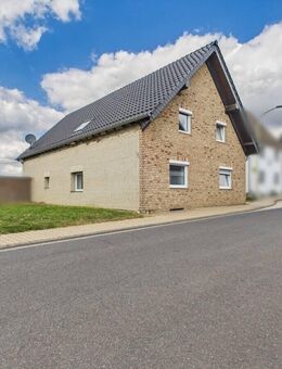 Teilsaniertes Mehrparteienhaus mit Potenzial in Hürtgenwald-Brandenberg - Hürtgenwald