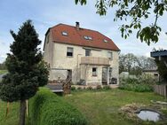 Charmantes Einfamilienhaus mit Nebengebäuden, Garten und Pool in ländlicher Lage - Priestewitz