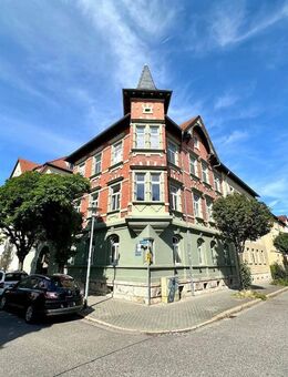 Gemütliche 3 Raum Wohnung im 1. Obergeschoss inkl. Fahrstuhl, Balkon sowie PKW Stellplatz im Hof - Weimar