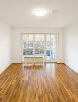 Stilvolle Erdgeschosswohnung mit Naturblick und Carport - Buxtehude