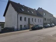 KAPITALANLAGE, provisionsfrei - frisch Renoviertes 4-Familienhaus - Neunkirchen (Saarland)