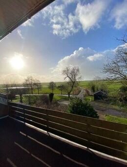 Geräumige Oberwohnung mit Balkon / Pferdehaltung - Westoverledingen