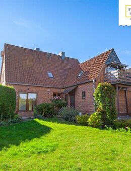 Syke - Gessel | Zweifamilienhaus mit Gartenparadies - Syke