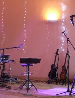Live Musik Musiker Sänger Gitarrist Ein-Mann-Band - kein DJ - Berlin, Hannover, Leipzig, Dresden, Magdeburg - Wolmirstedt Glindenberg