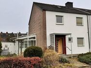 Raumwunder in Traumlage: REH mit 3 Schlafräumen, einem riesigen Wohnbereich + Garage + Wintergarten - Willich