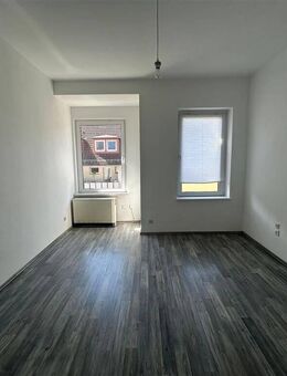 WG geeignet! Gepflegte 3-Zi-Wohnung mit Balkon in E-Holsterhausen - Essen