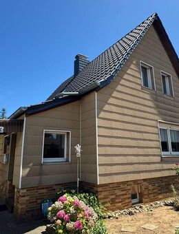 Gemütliches Einfamilienhaus mit Potenzial in ruhiger Lage von Esbeck - mit Nebengebäude und Garage - Schöningen