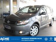 VW Touran, 1.2 TSI Cup, Jahr 2015 - Blomberg (Nordrhein-Westfalen)