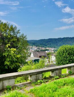 Elegantes Residenzgefühl – Beste Lage, schöne Aussicht & Traumgrundstück! - Murrhardt