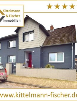 Sofort bezugsfrei: 3-Zimmer-Wohnung mit Einbauküche im Zweifamilienhaus - Wohnraum mit Potenzial - Jembke